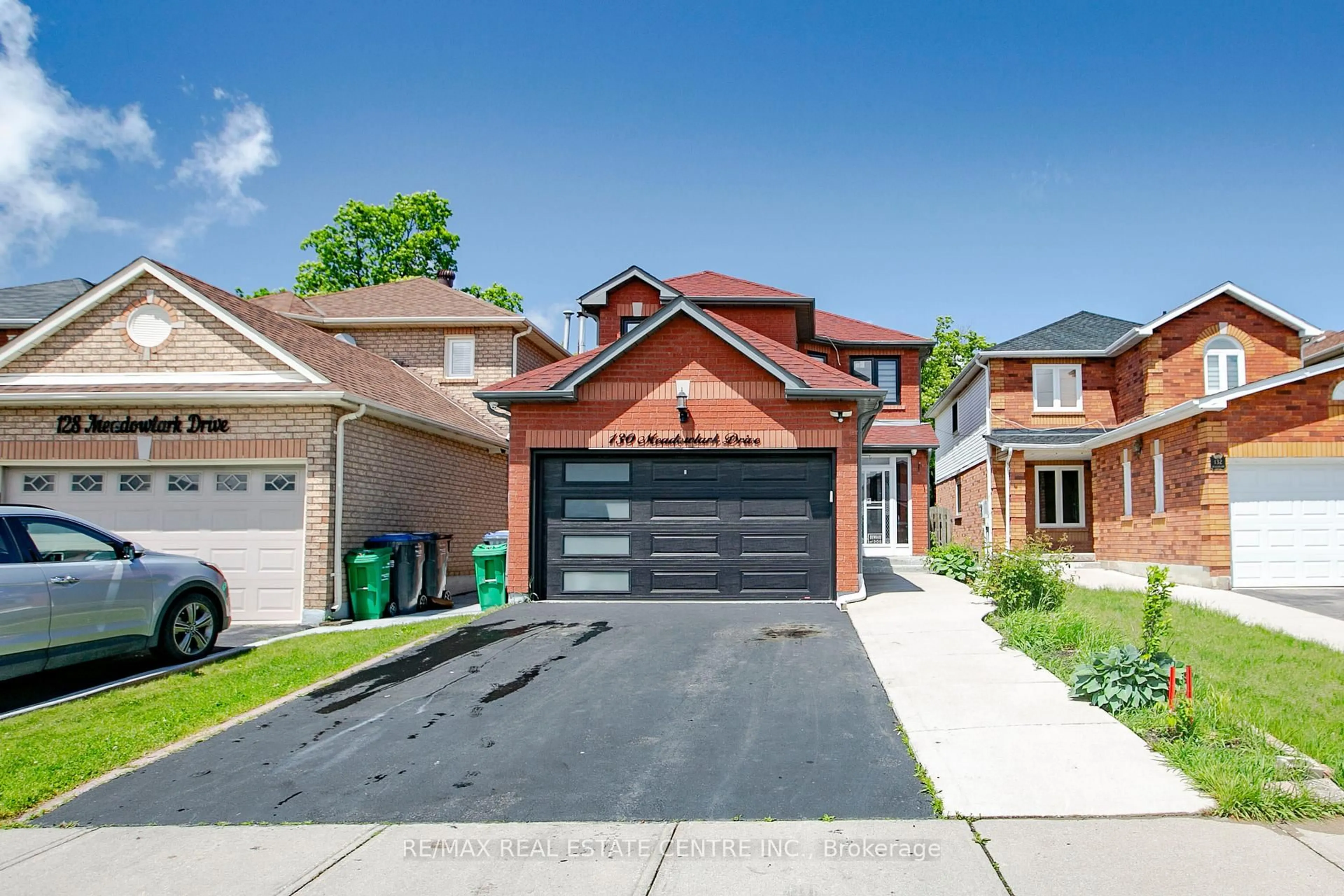 Home with brick exterior material, street for 130 Meadowlark Dr, Brampton Ontario L6Y 4V6