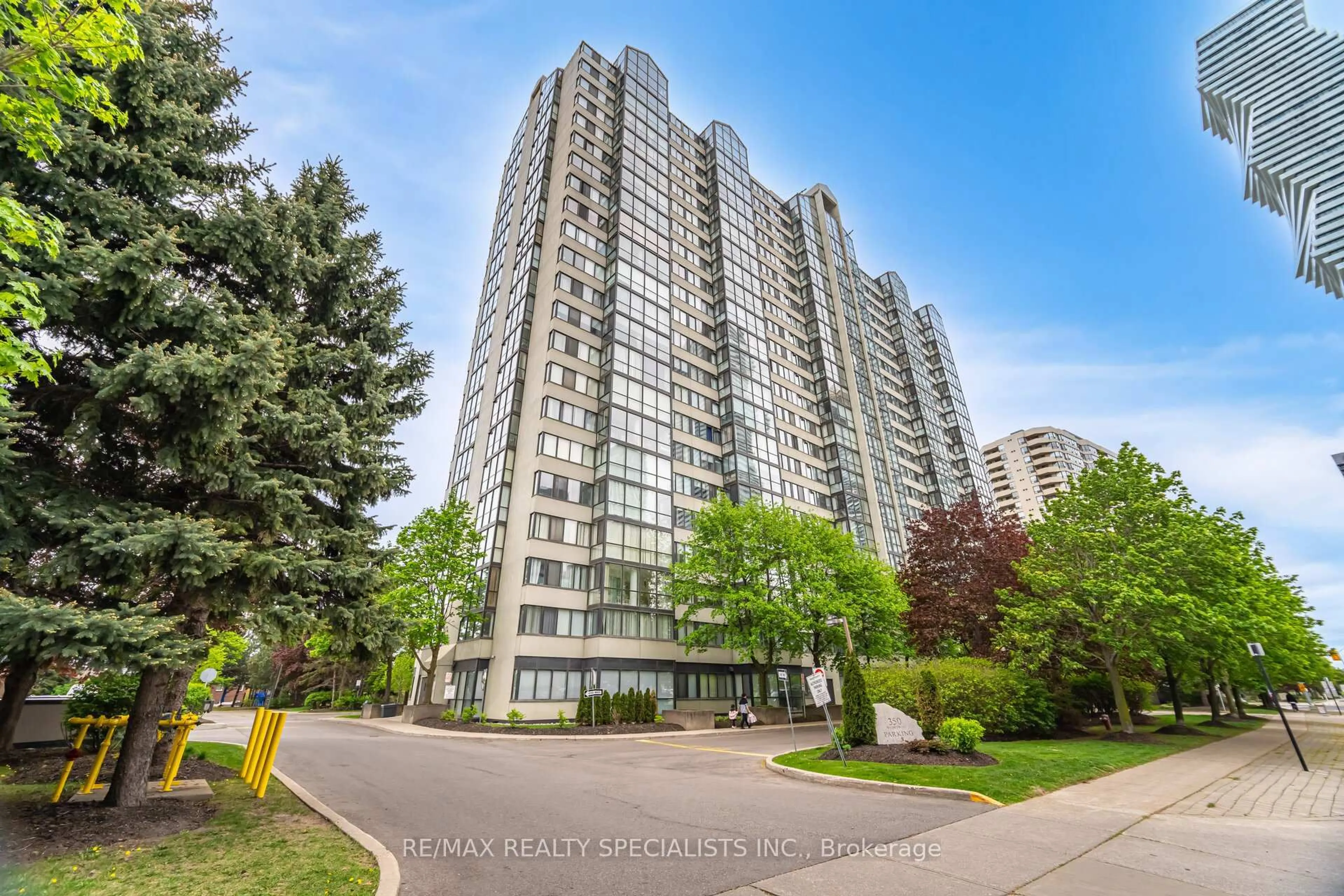 Unknown for 350 Webb Dr #306, Mississauga Ontario L5B 3W4