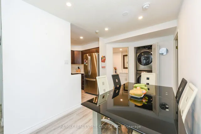 Additional property image - 7405 Goreway Dr Unit 520