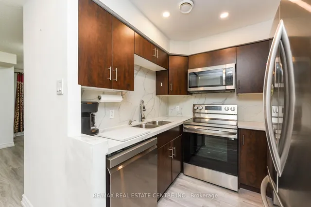 Additional property image - 7405 Goreway Dr Unit 520