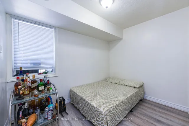 Additional property image - 7405 Goreway Dr Unit 520