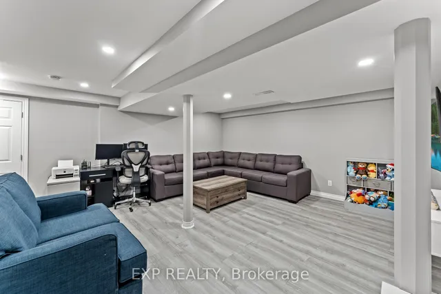 Additional property image - 380 Woodlawn Cres