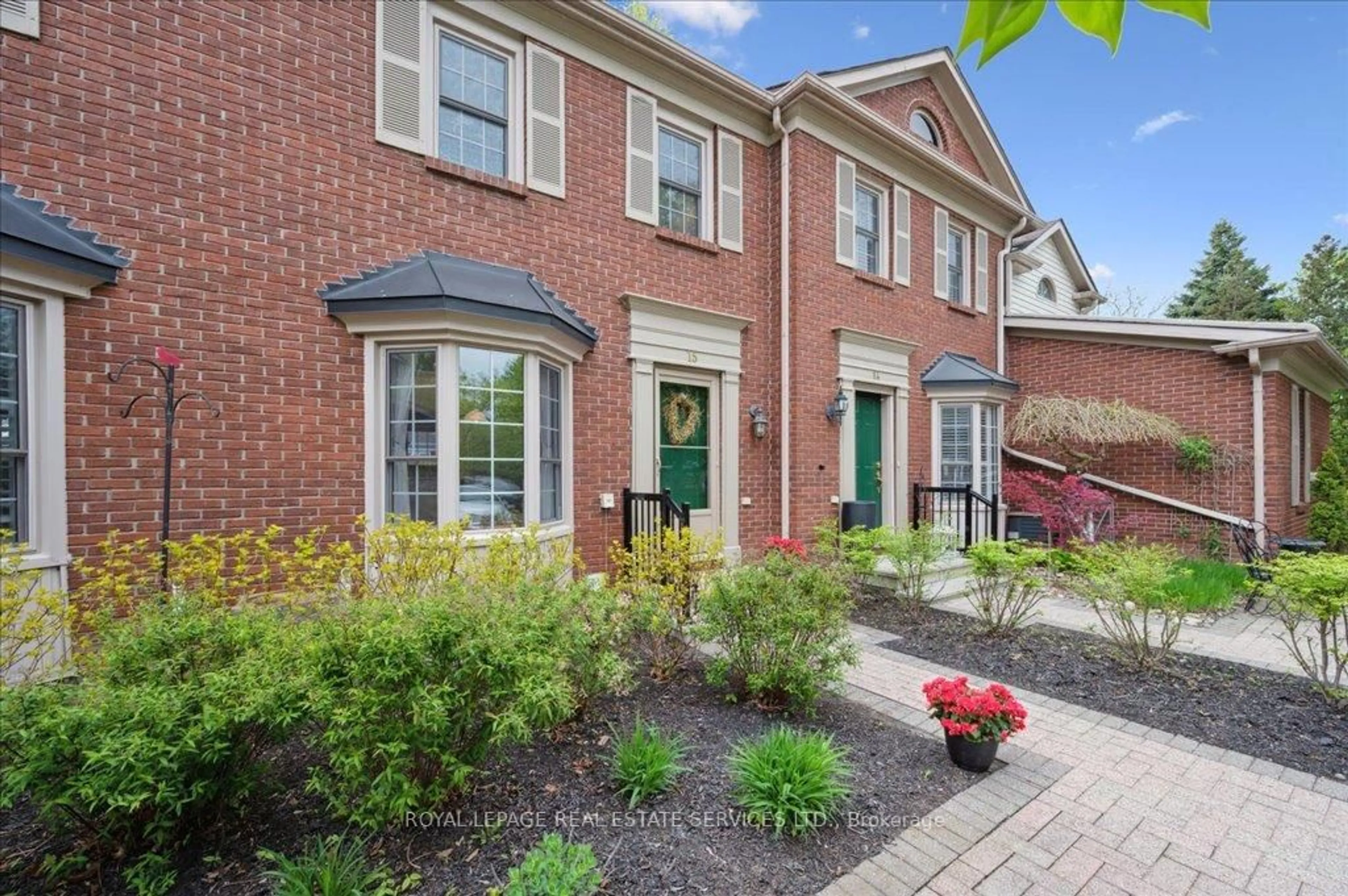 Home with brick exterior material, street for 1275 Maple Crossing Blvd #15, Burlington Ontario L7S 2E8