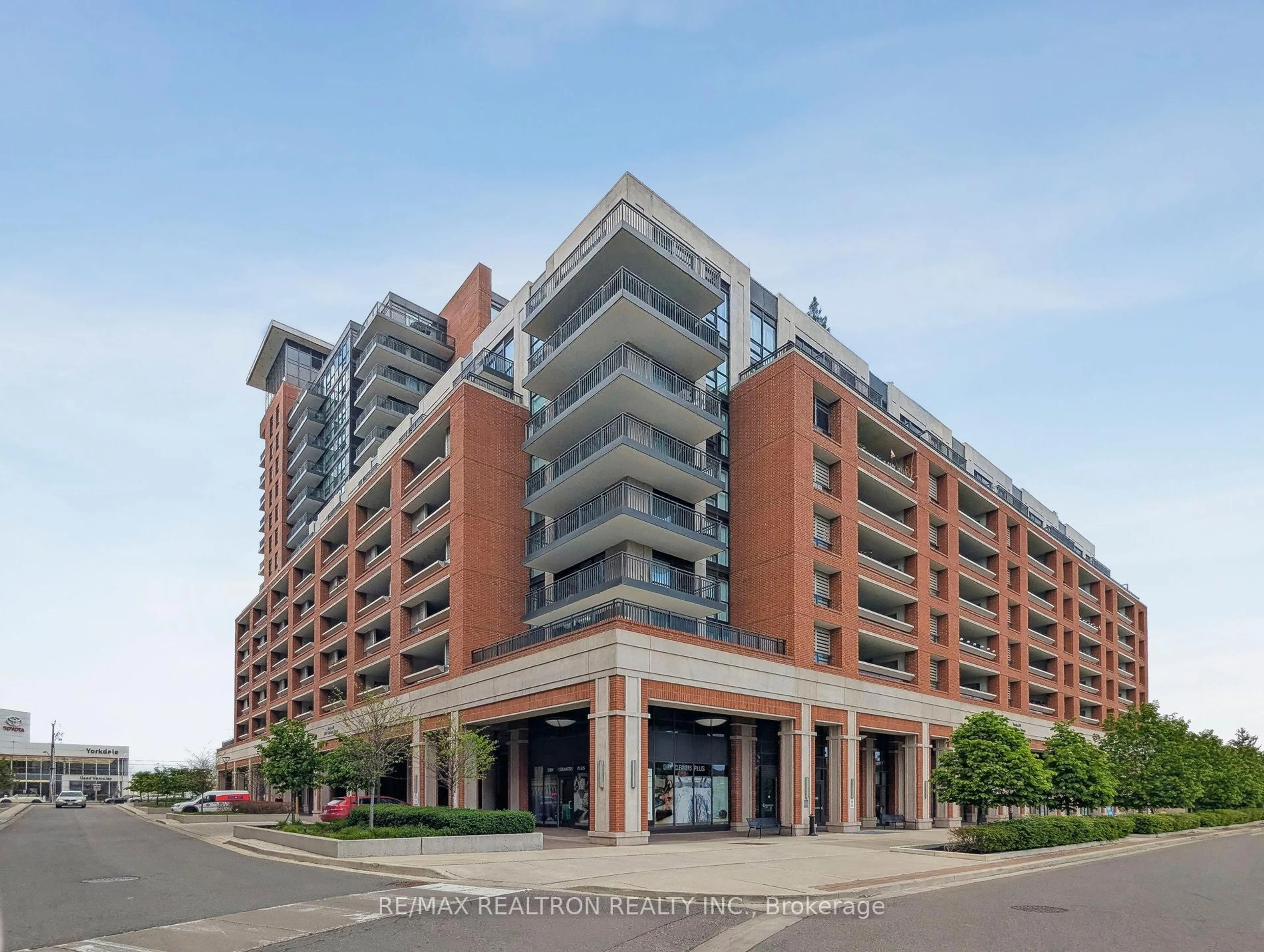 Unknown for 3091 Dufferin St #731, Toronto Ontario M6A 0C4