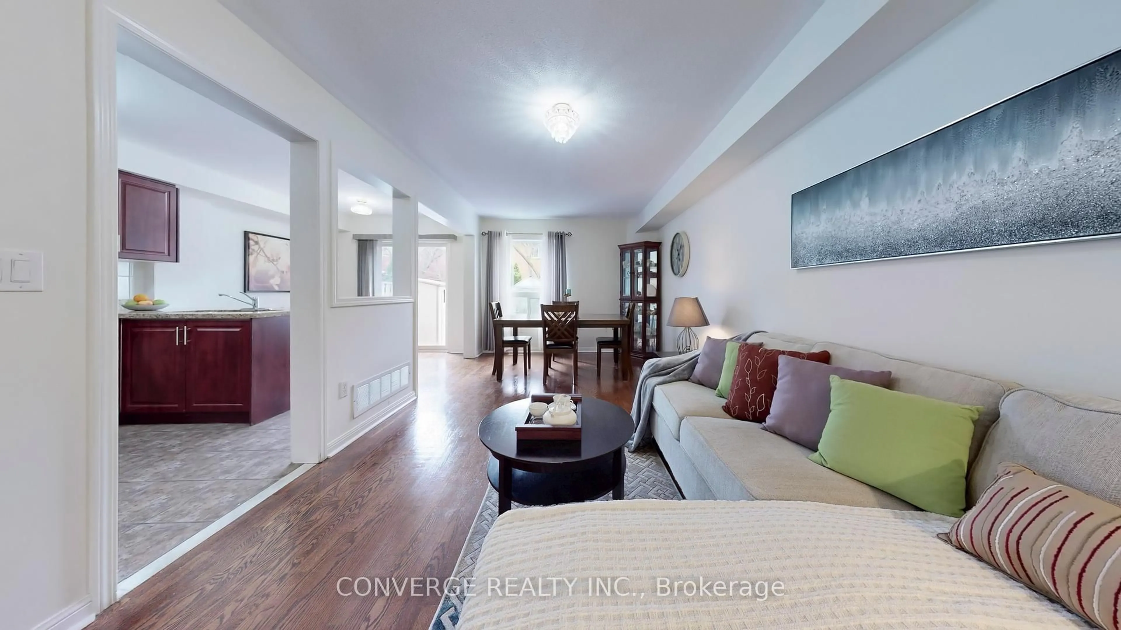 Living room with furniture, unknown for 3951 Freeman Terr, Mississauga Ontario L5M 6R2