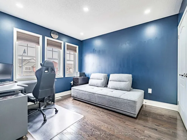 Additional property image - 3 Arkwright Dr