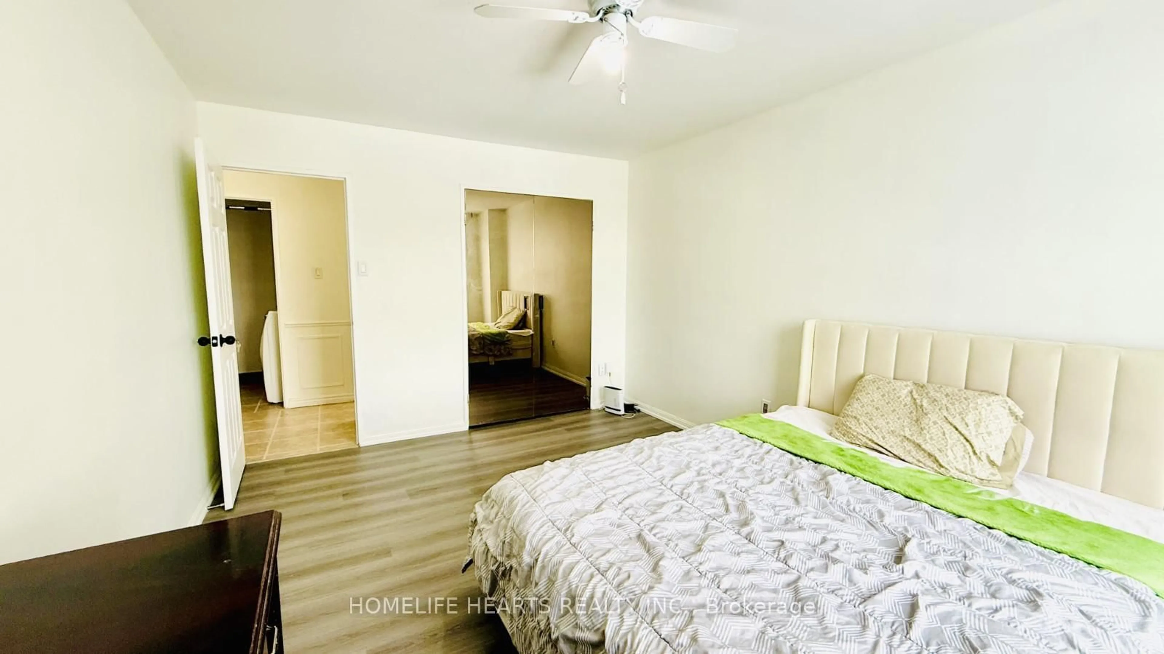 A pic of a room for 455 Sentinel Rd #1112, Toronto Ontario M3J 1V5