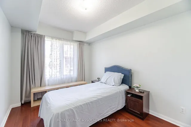 Additional property image - 3043 Finch Ave Unit 2042