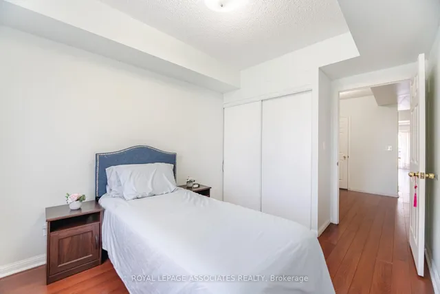 Additional property image - 3043 Finch Ave Unit 2042