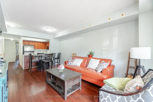 Additional property image - 3043 Finch Ave Unit 2042