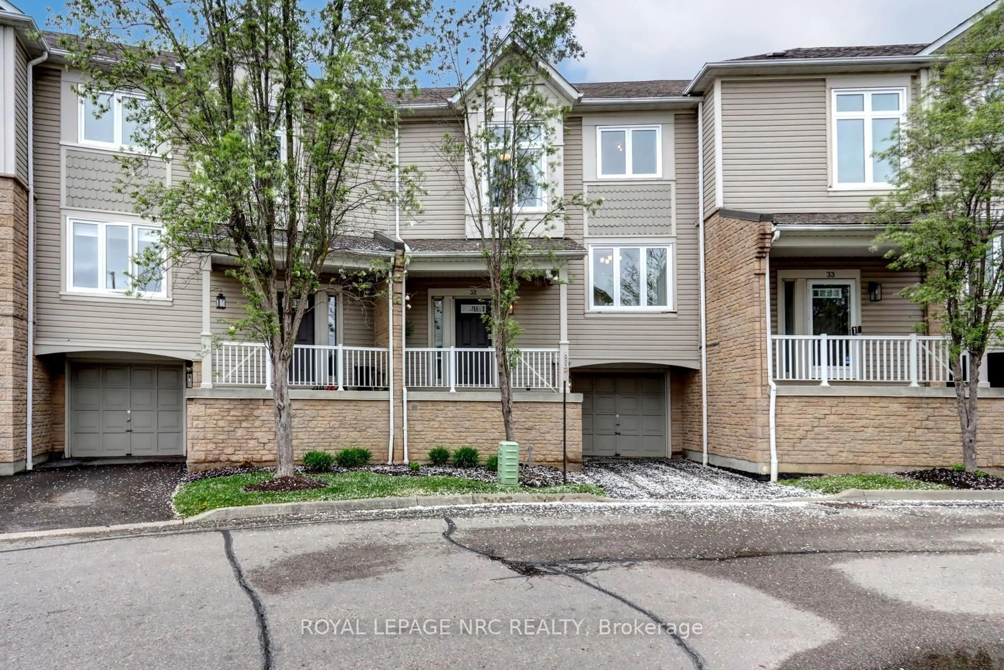 Unknown for 7101 Branigan Gate #32, Mississauga Ontario L5N 7S2