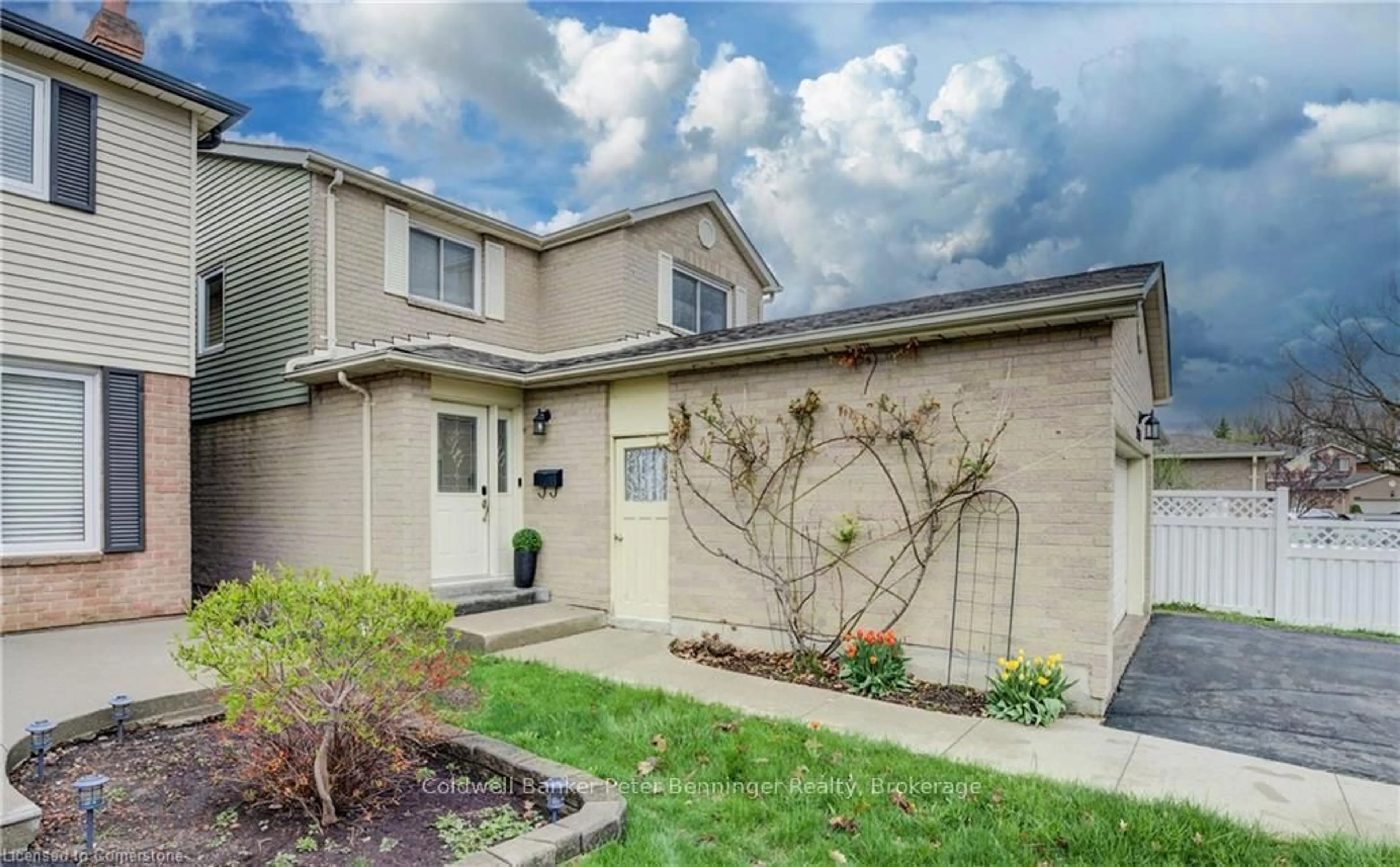 Unknown for 3210 Anderson Cres, Mississauga Ontario L5N 2Y5