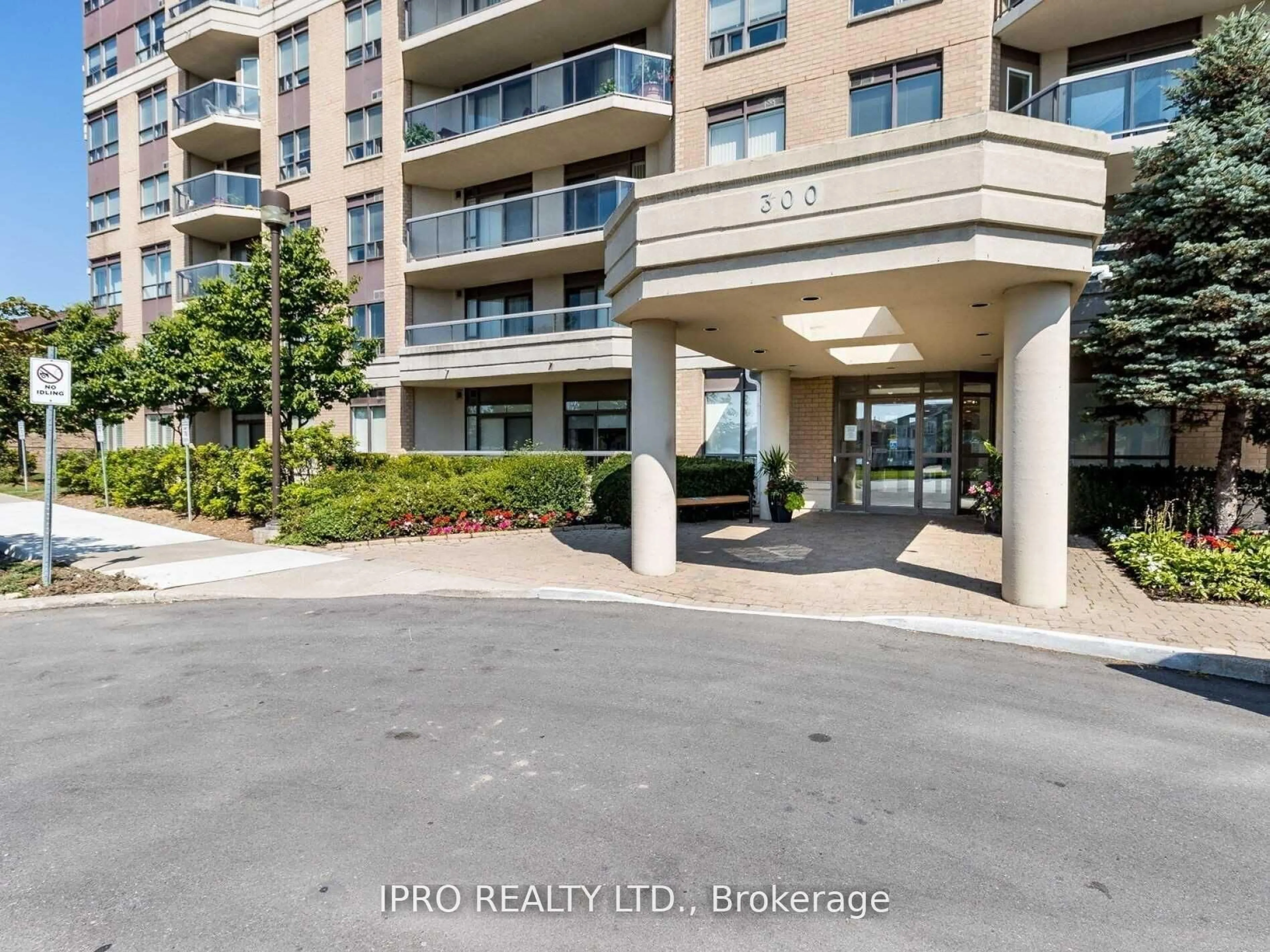 Indoor foyer for 300 Ray Lawson Blvd #207, Brampton Ontario L6Y 5H5