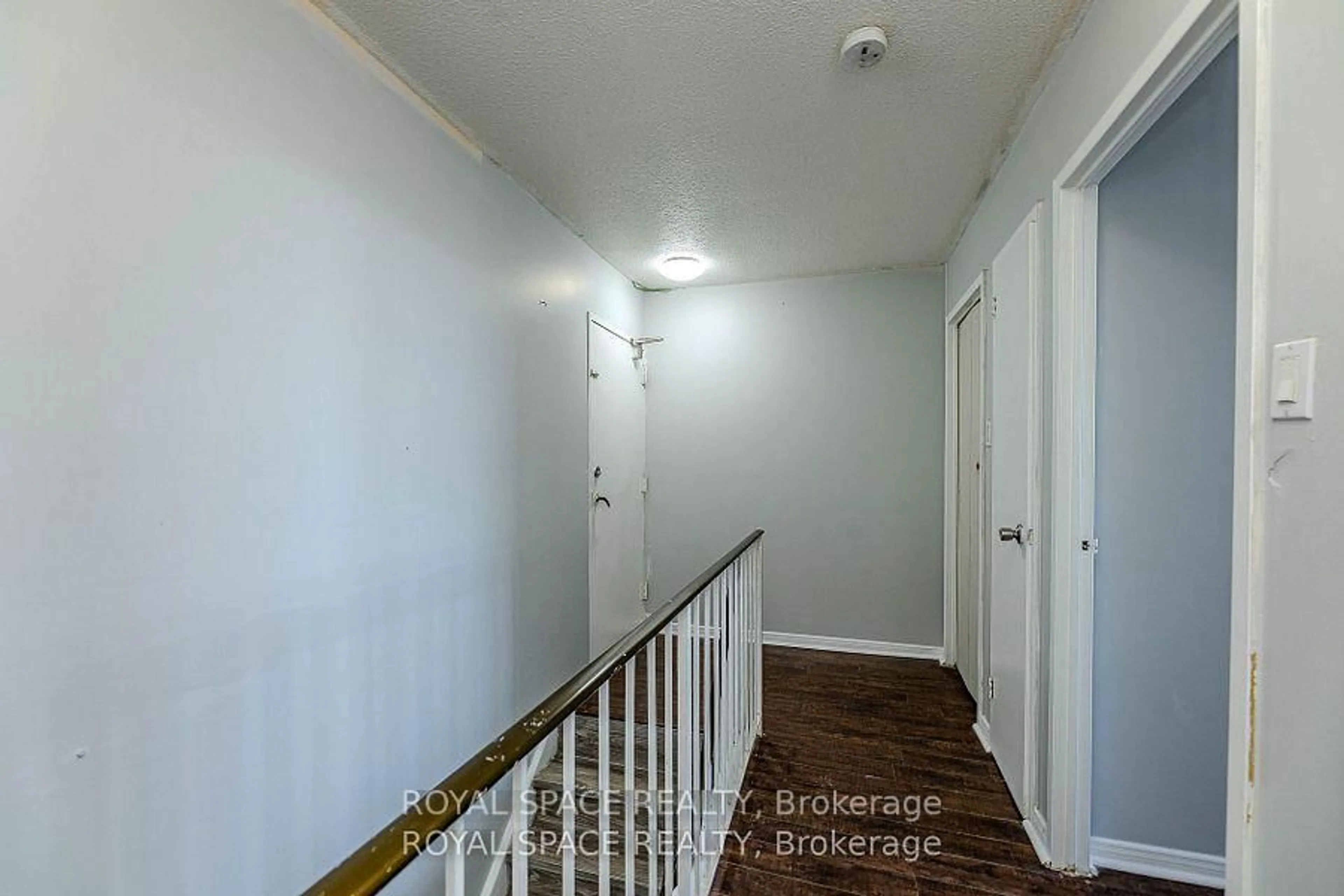 Unknown for 45 Silverstone Dr #1009, Toronto Ontario M9V 4B1