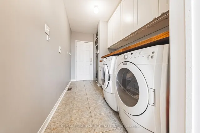 Additional property image - 2170 Coldwater St