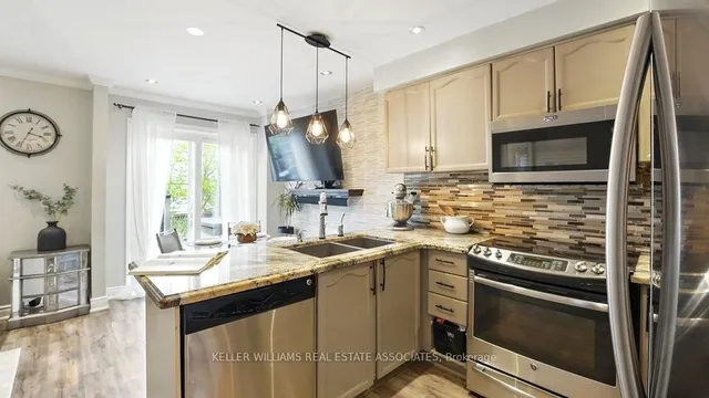 Additional property image - 599 Ashprior Ave