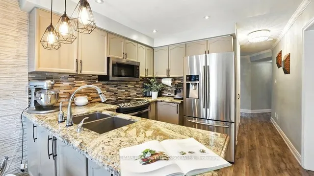 Additional property image - 599 Ashprior Ave