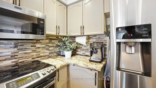 Additional property image - 599 Ashprior Ave