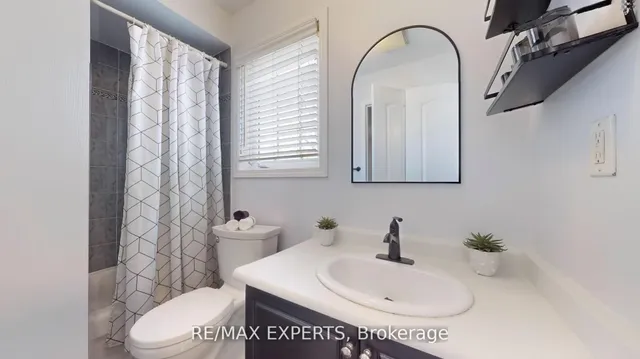 Additional property image - 8 Mare Cres