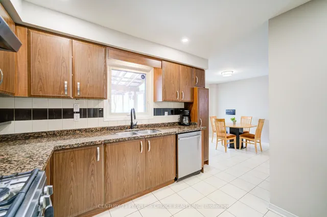 Additional property image - 157 Cinrickbar Dr