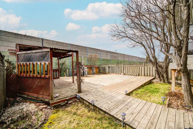 Additional property image - 157 Cinrickbar Dr