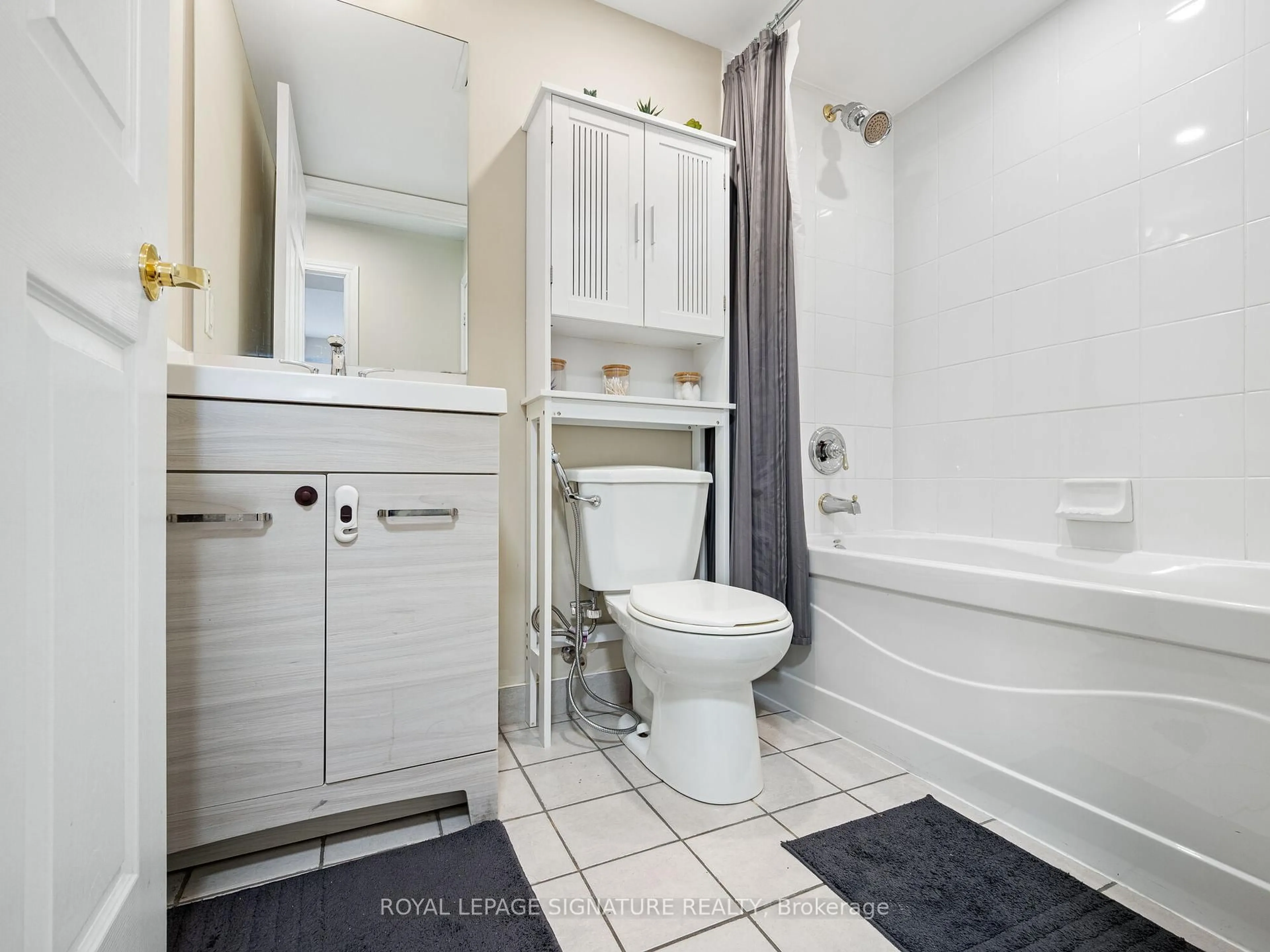 Standard bathroom, unknown for 5 Michael Power Pl #901, Toronto Ontario M9A 0A3