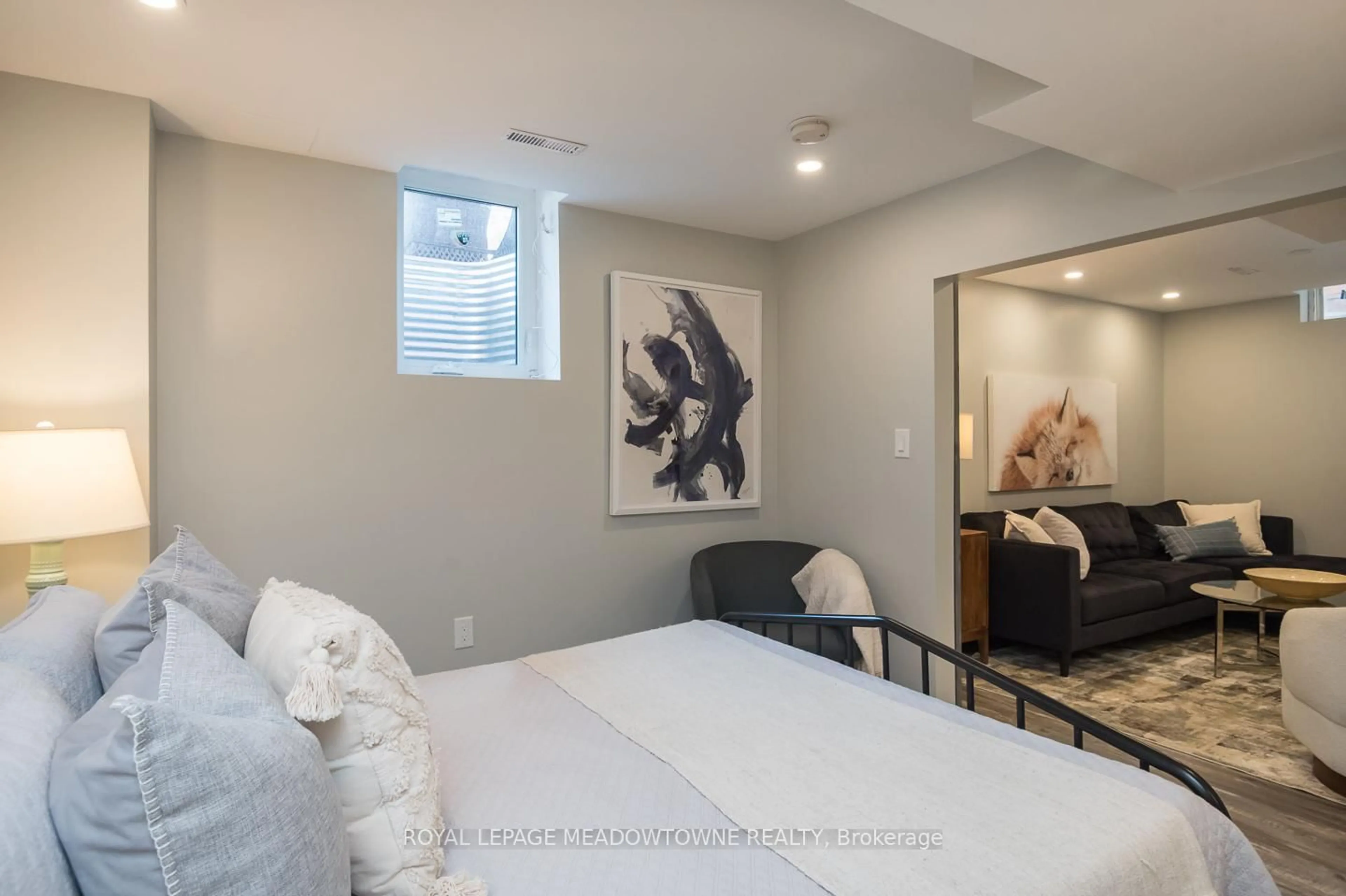 A pic of a room for 292 Giddings Cres, Milton Ontario L9T 7A9