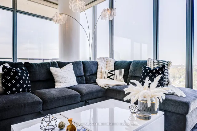 Additional property image - 105 The Queensway N/A Unit 2710