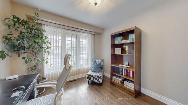 Additional property image - 30 HOPECREST Pl
