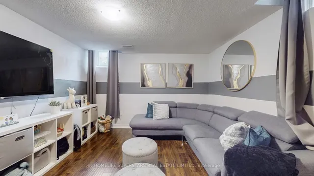 Additional property image - 30 HOPECREST Pl