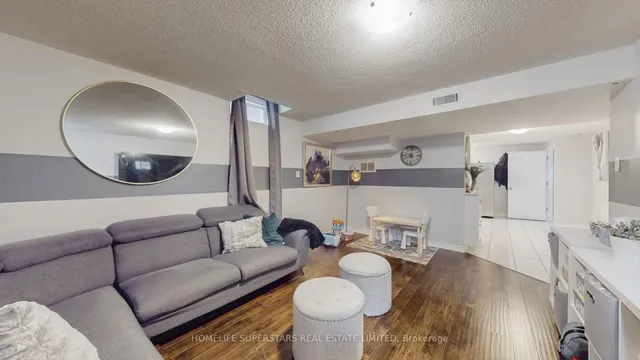 Additional property image - 30 HOPECREST Pl