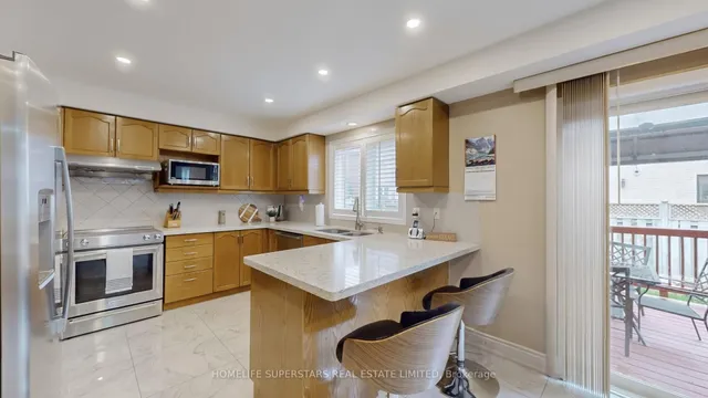 Additional property image - 30 HOPECREST Pl
