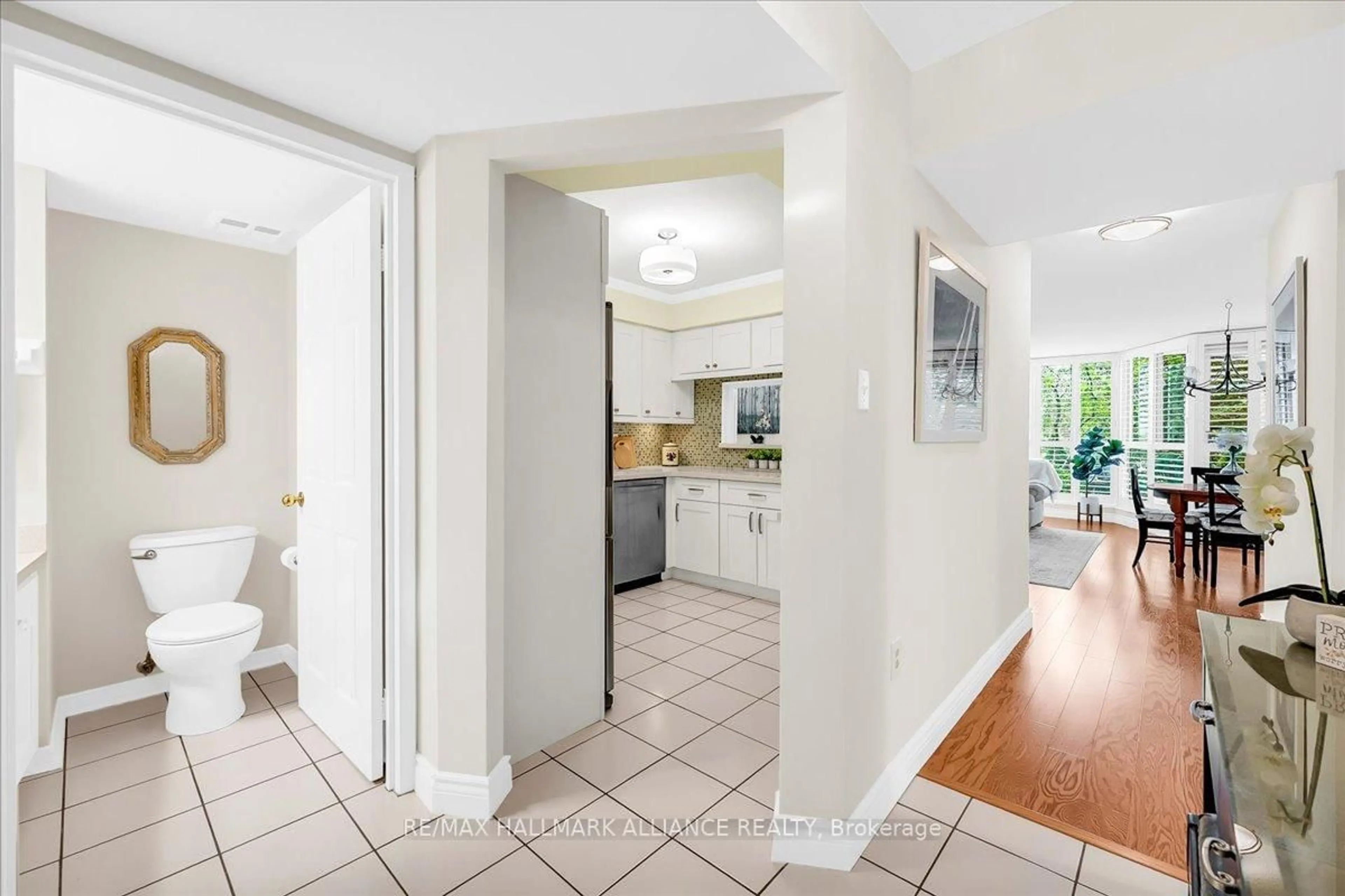 Unknown for 1071 QUEEN'S Ave #101, Oakville Ontario L6H 2R5