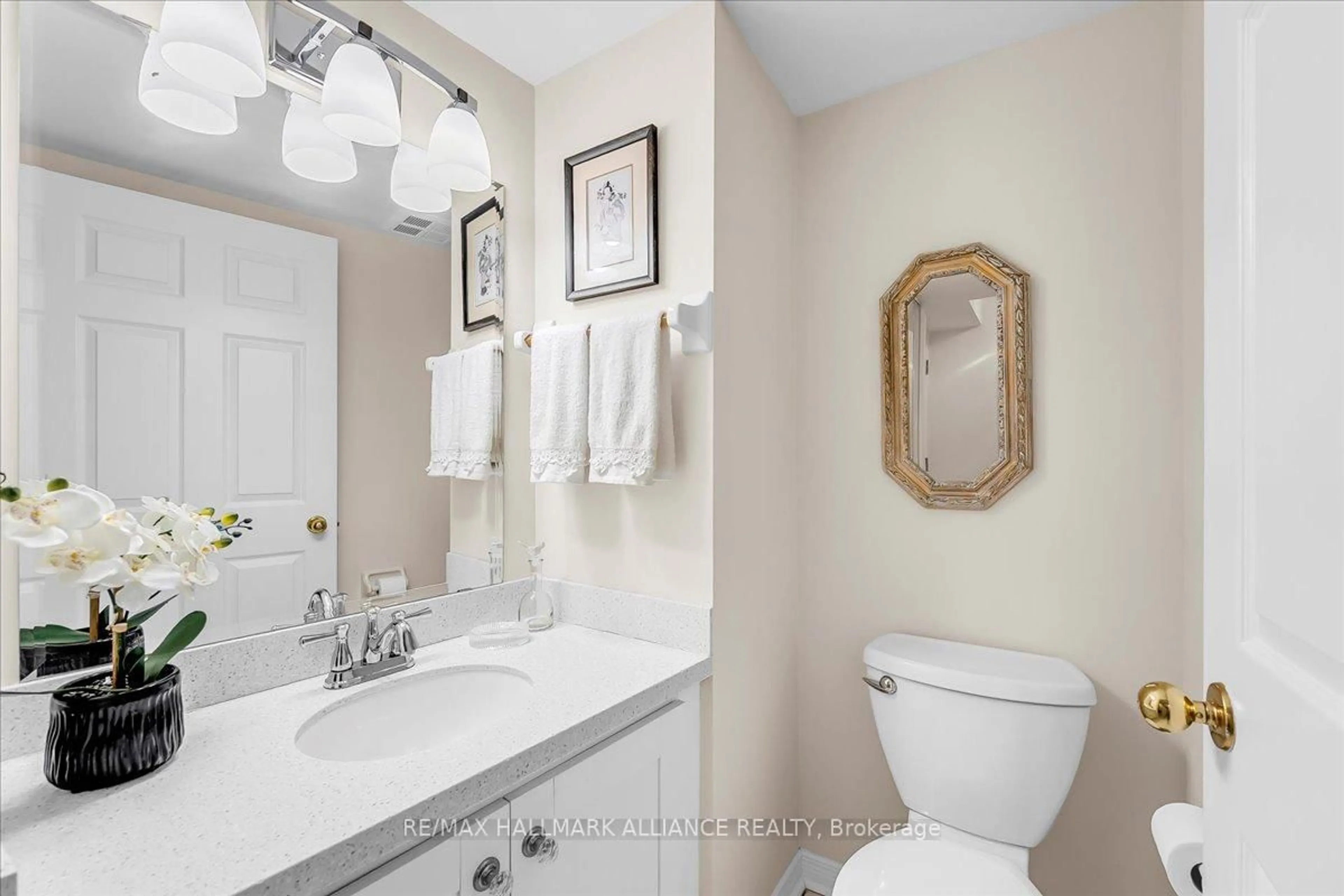 Standard bathroom, ceramic/tile floor for 1071 QUEEN'S Ave #101, Oakville Ontario L6H 2R5