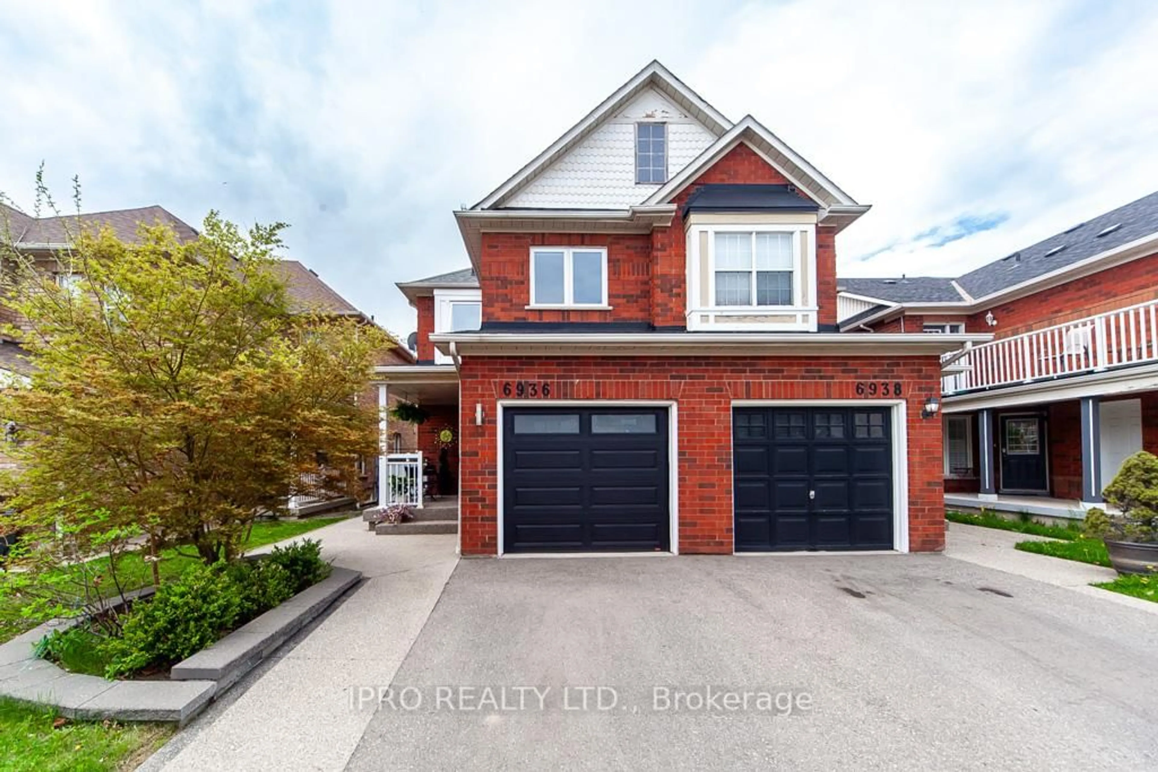 Home with brick exterior material, street for 6936 Buttle Station Pl, Mississauga Ontario L5W 1B8