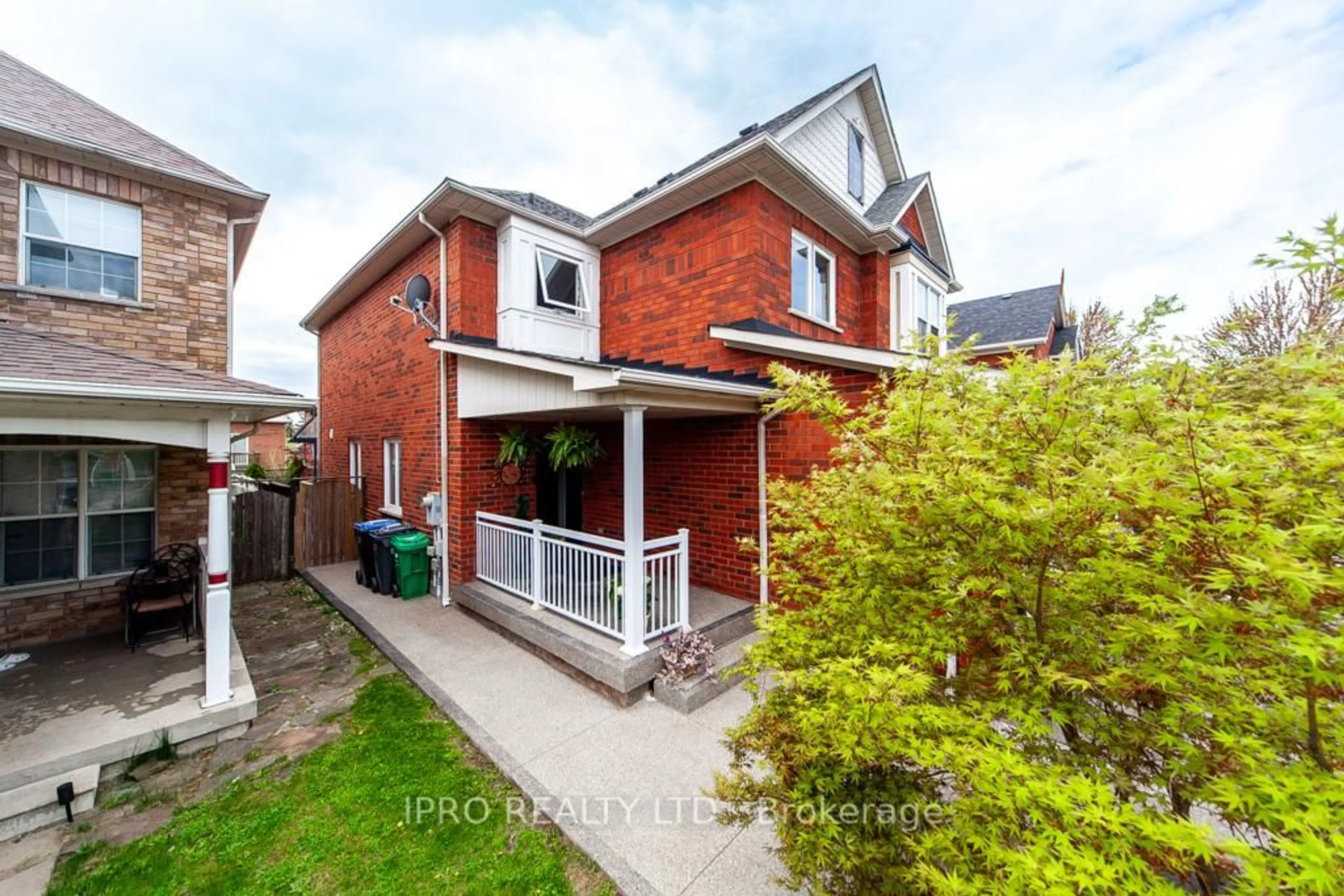 Home with brick exterior material, street for 6936 Buttle Station Pl, Mississauga Ontario L5W 1B8