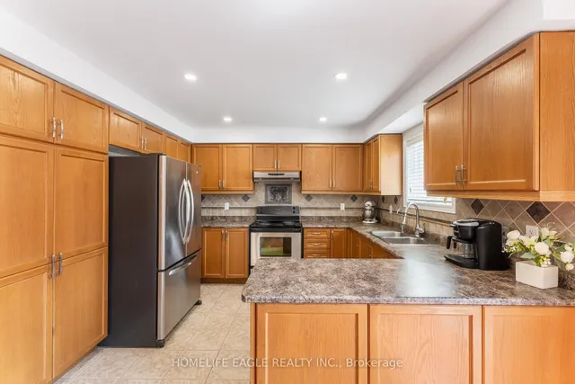 Additional property image - 7 Denim Dr