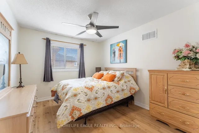 Additional property image - 7 Denim Dr