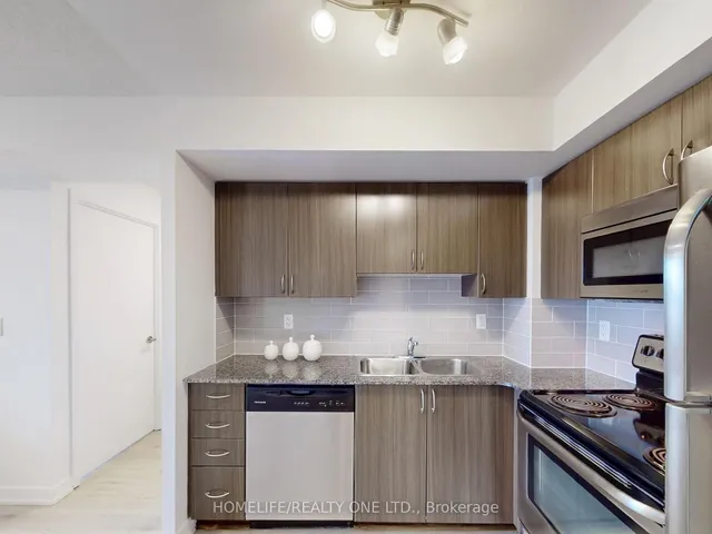 Additional property image - 812 Lansdowne Ave Unit 1207