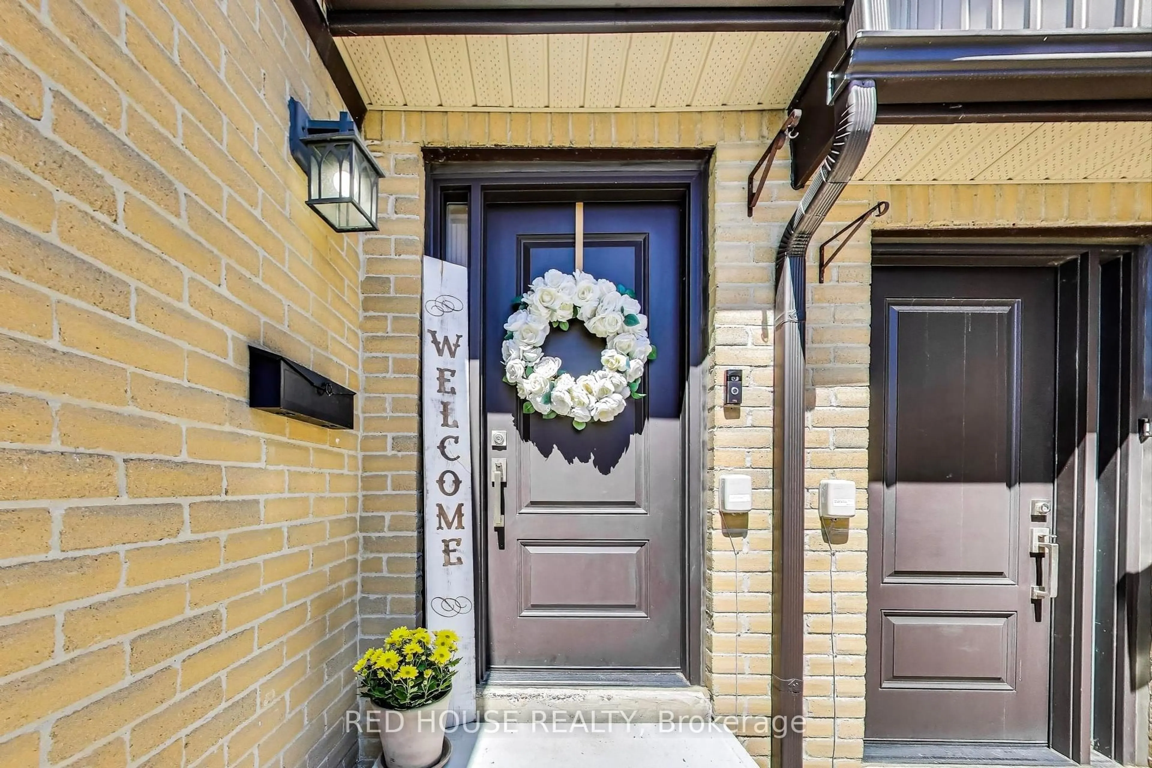 Indoor entryway for 3510 South Millway N/A #39, Mississauga Ontario L5L 3T9