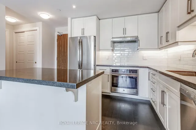 Additional property image - 2025 Maria St Unit 604