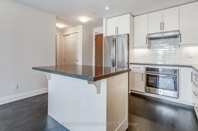 Additional property image - 2025 Maria St Unit 604