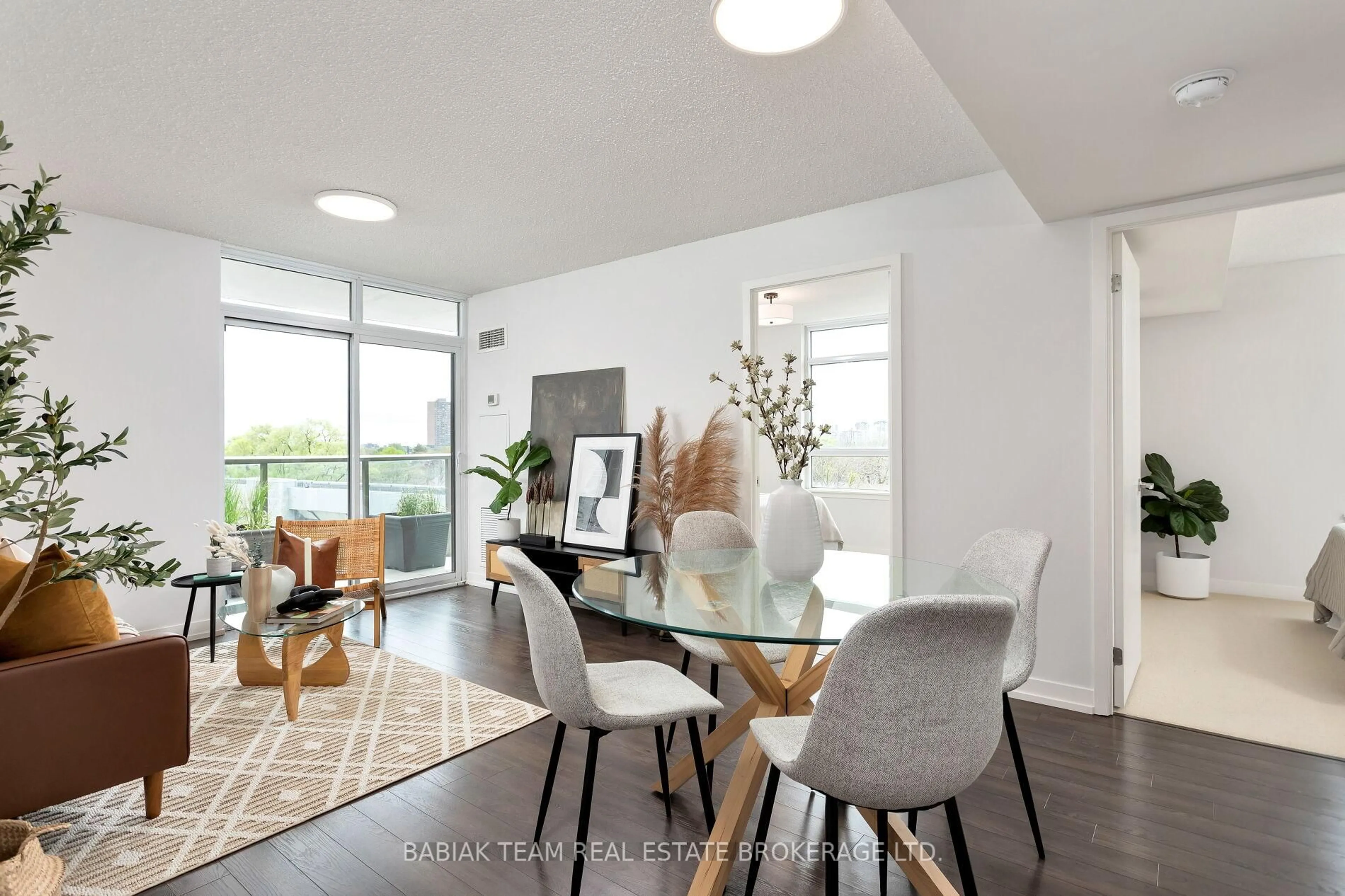 Dining room, unknown for 816 Lansdowne Ave #517, Toronto Ontario M6H 4K6