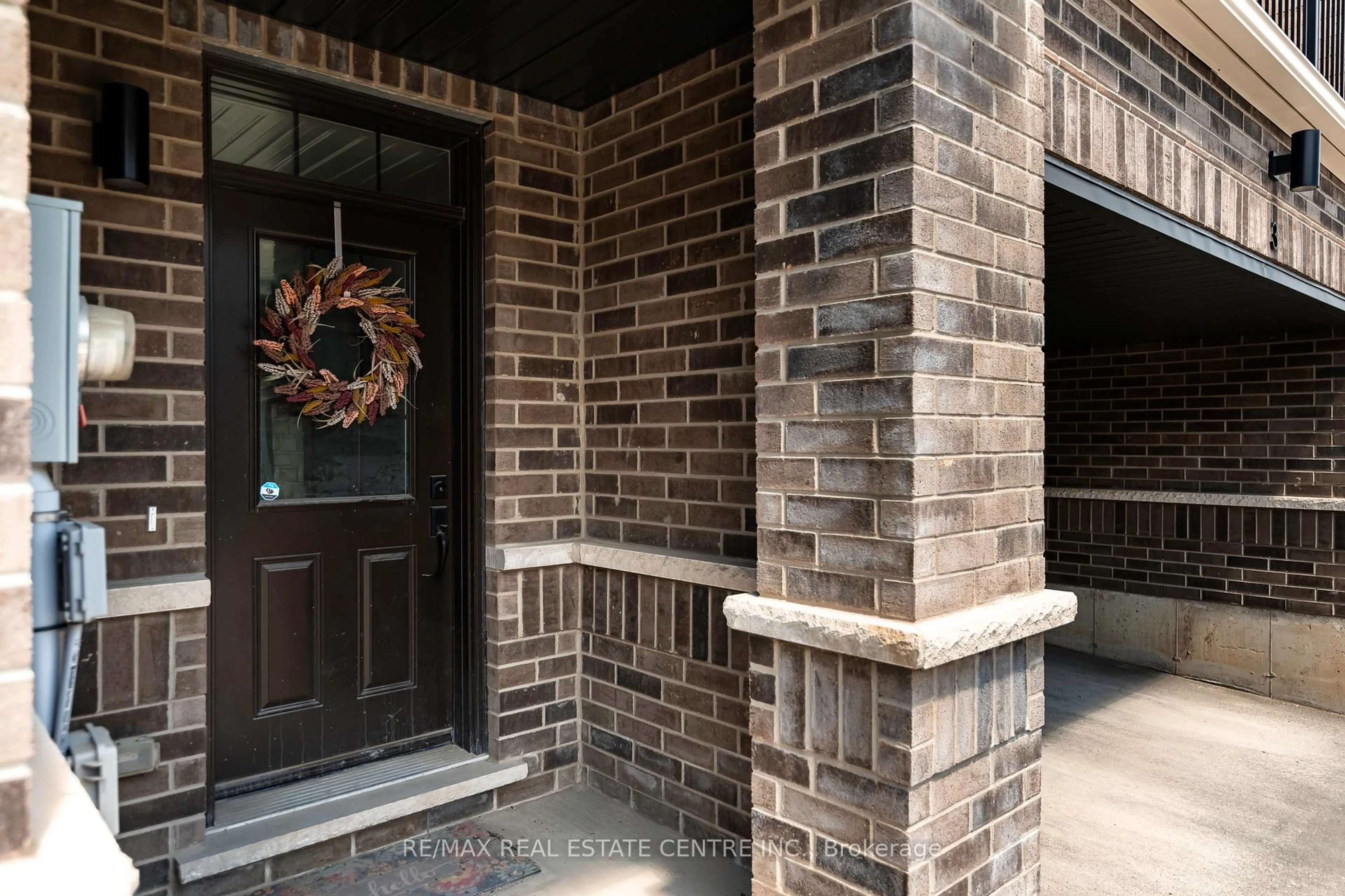 Home with brick exterior material, street for 690 Broadway Ave #3, Orangeville Ontario L9W 5C8