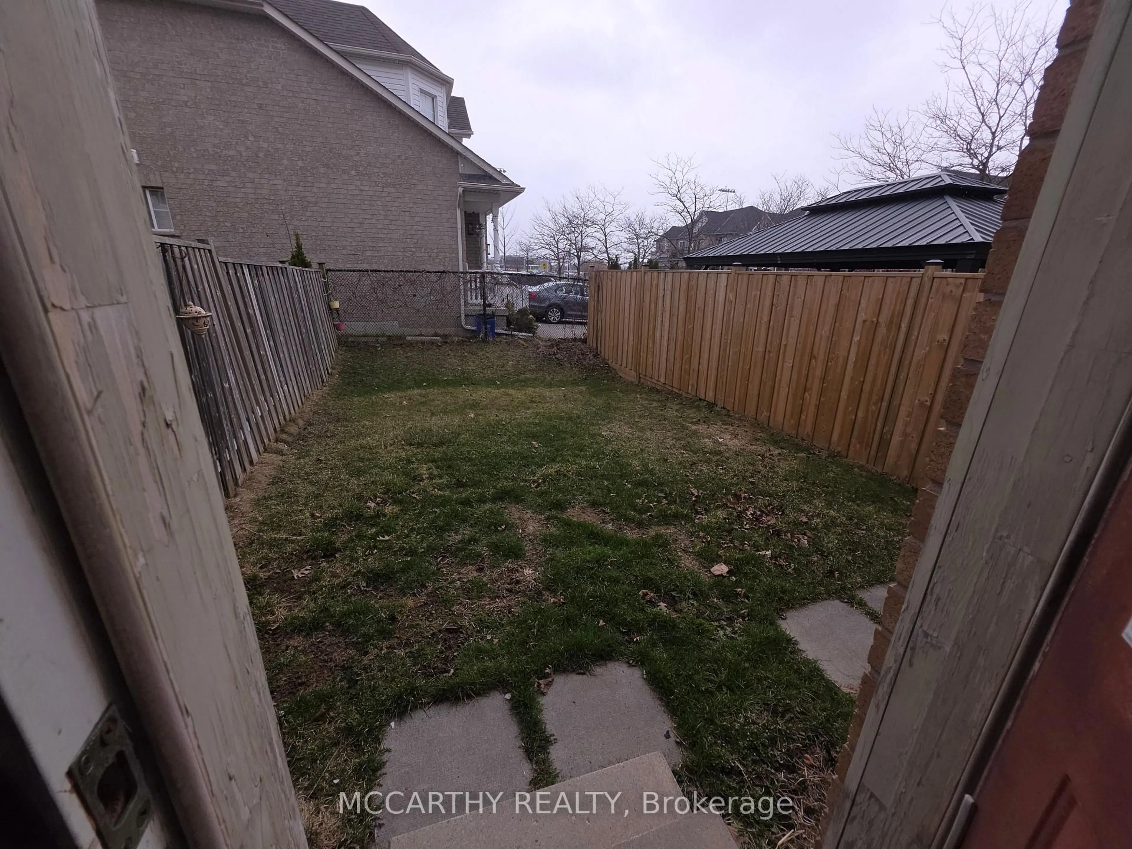 Unknown for 4 Seed House Lane, Halton Hills Ontario L7G 6K3
