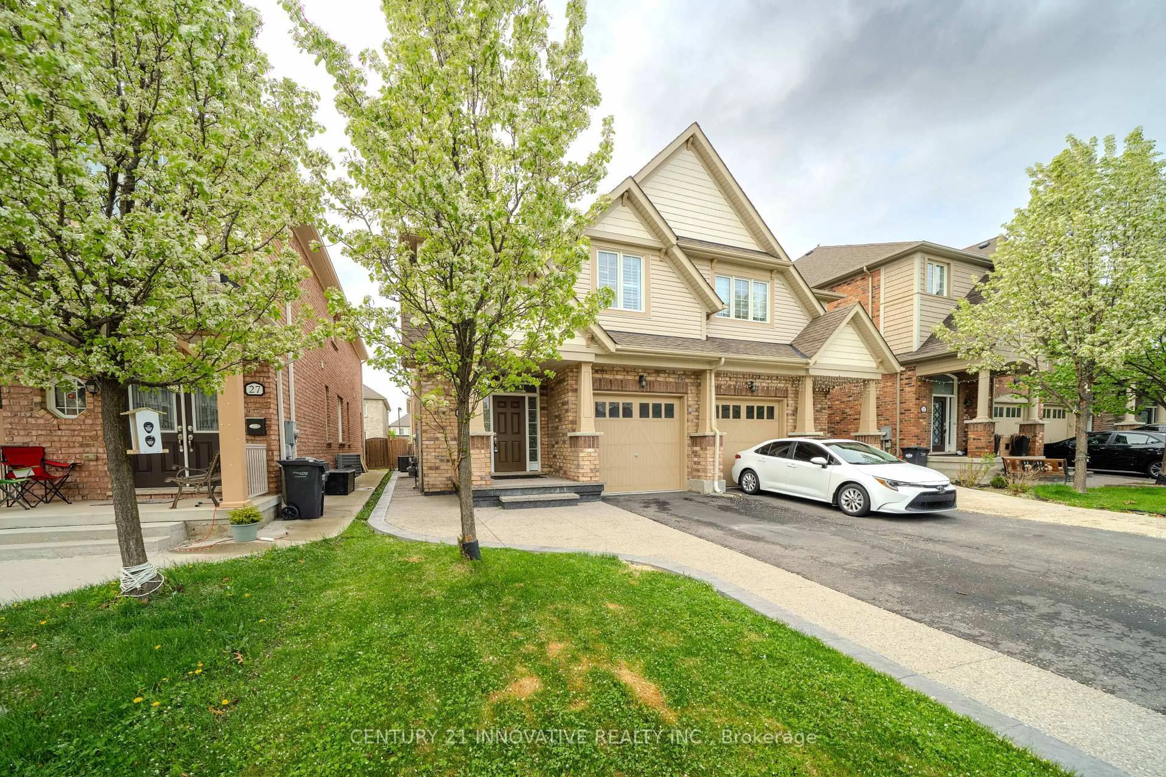 Unknown for 25 Wellman Cres, Caledon Ontario L7C 3W4