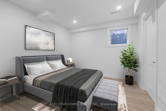 Additional property image - 25 Ixworth Circ