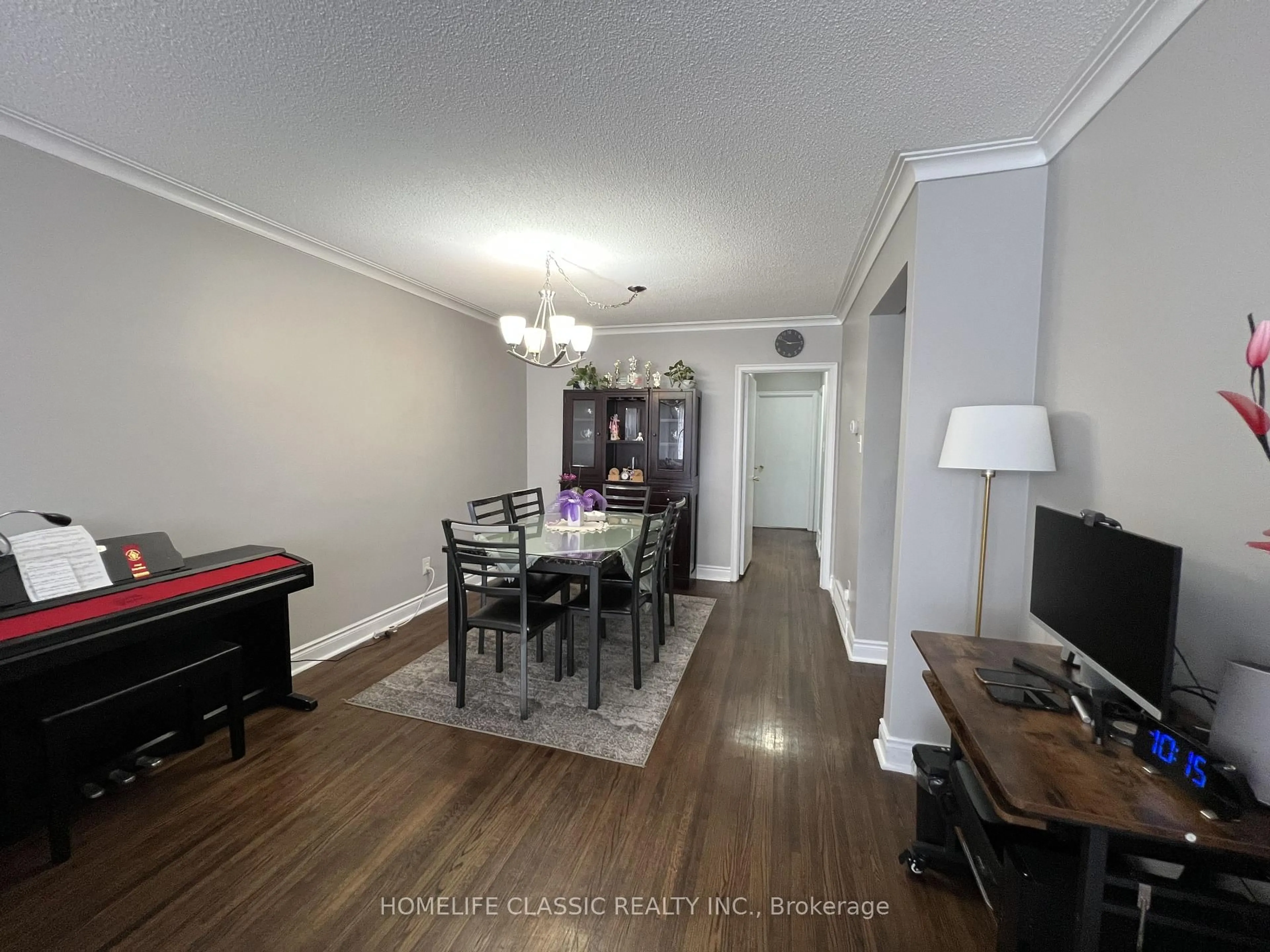 Dining room, unknown for 19 Neames Cres, Toronto Ontario M3L 1K8