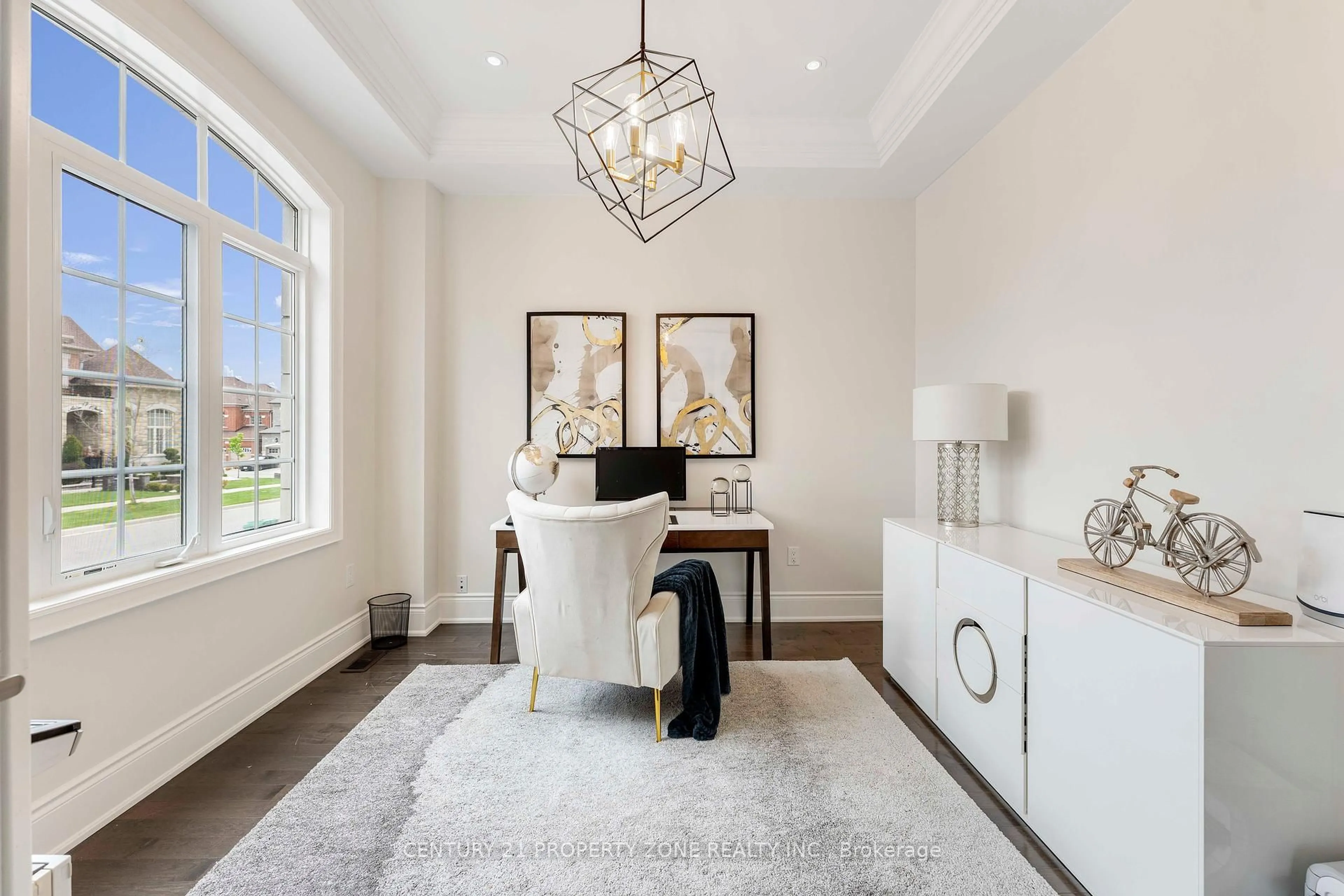 Indoor entryway for 30 Sister Oreily Rd, Brampton Ontario L6P 4C6