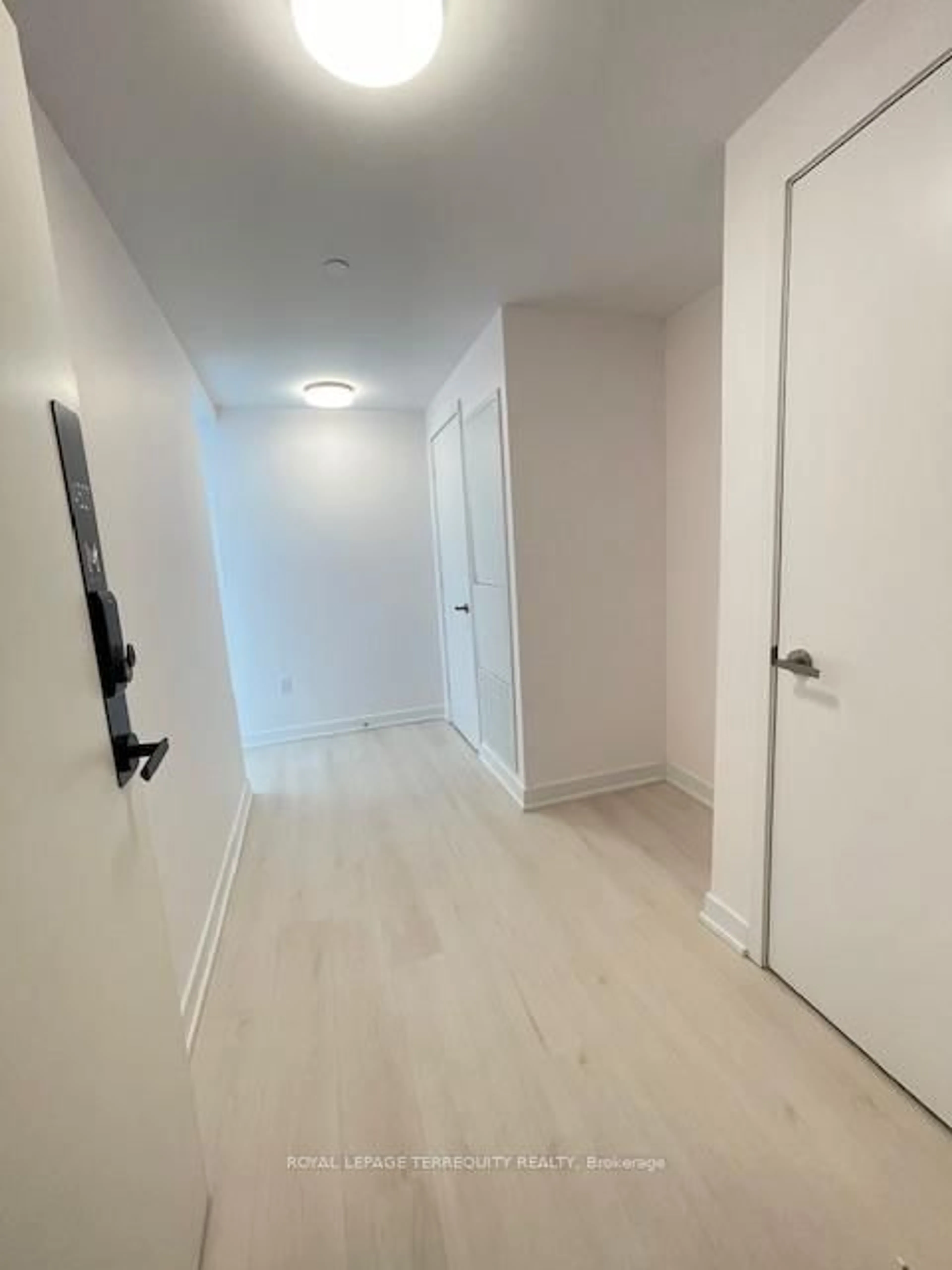 A pic of a room for 3900 Confederation Pkwy #4507, Mississauga Ontario L5B 0M3